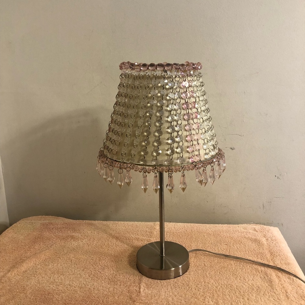 19” Metal Base Small Table Lamp With Beads & Prisms Lampshade Works